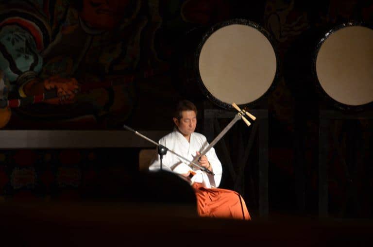 三沢市、青森屋－三味線演奏 2017年４月 (青森県)