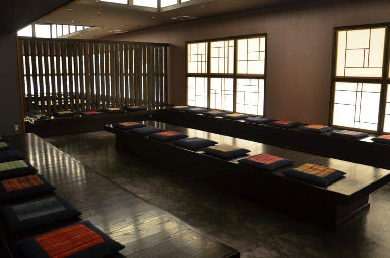 三沢市、青森屋－座布団 2017年４月 (青森県)