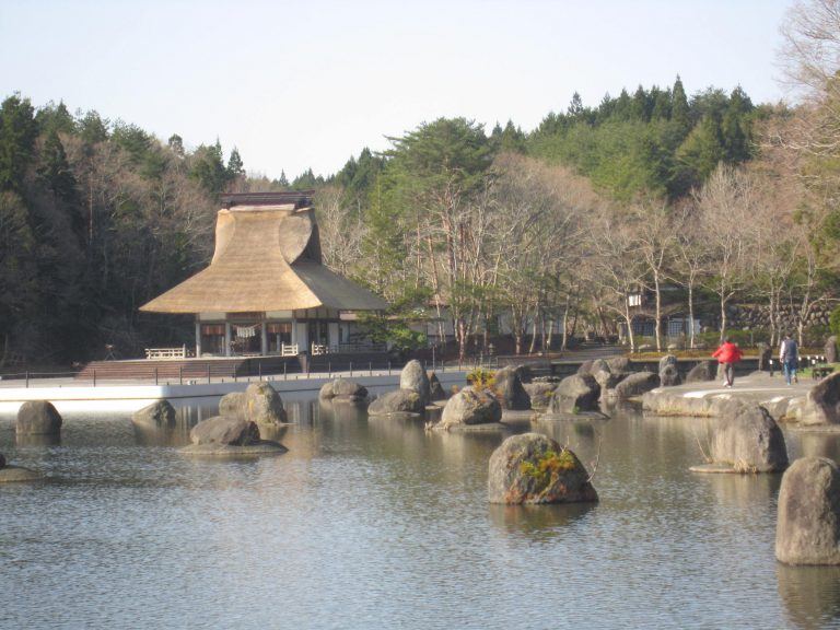 三沢市、青森屋－庭３ 2017年４月 (青森県)