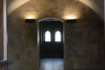 Brno, Capuchin Monastery – shadow, May 2017