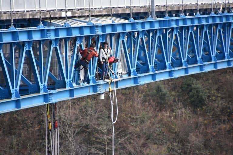 Ibaraki, Ryujin Bridge – just about to jump, Dec.2017 (Ibaraki)