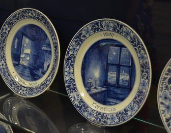 Delft, Royal Delft – cupboard, June 2017