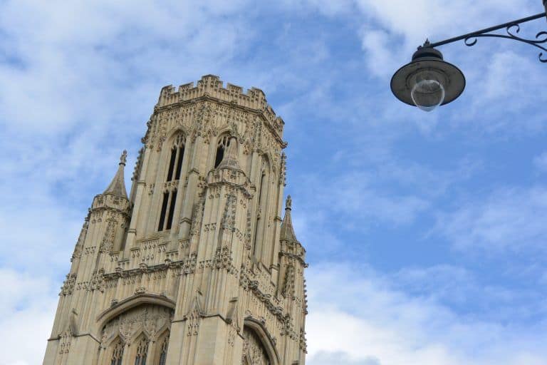 Bristol – tower and lamp, Aug.2017 (Bristol)