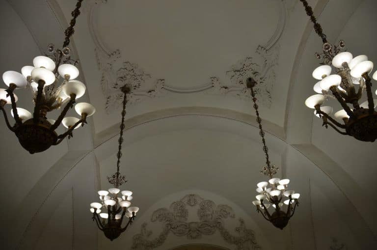 Moscow metro – ceiling of Arbatskaya, Aug. 2017 (Moscow)