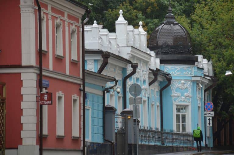Moscow, Arbat Street – old houses, Aug.2017 (Moscow)