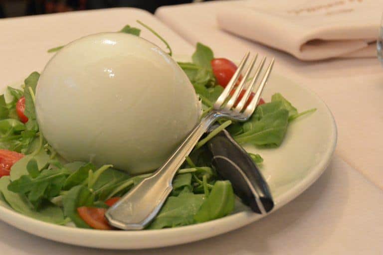 Chieti, Lo Scoiattolo restaurant – mozzarella, Nov.2017 (Abruzzo)