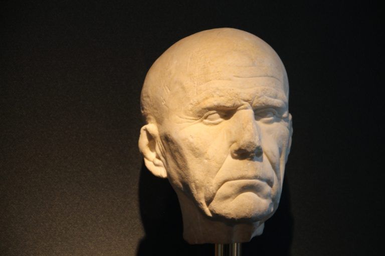 Chieti, Archaeological Museum – a Roman head, Nov.2017 (Abruzos)