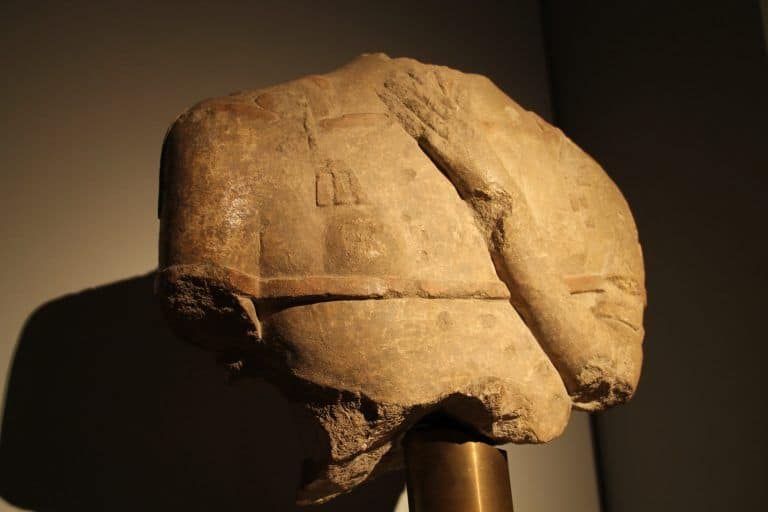 Chieti, Archaeological Museum – part of a young lady, Nov.2017 (Abruzos)