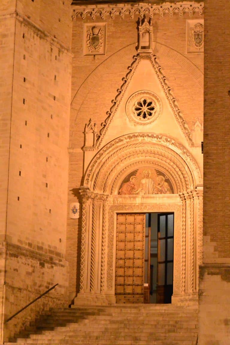Chieti, Cathedral – entrance, Nov.2017 (Abruzos)