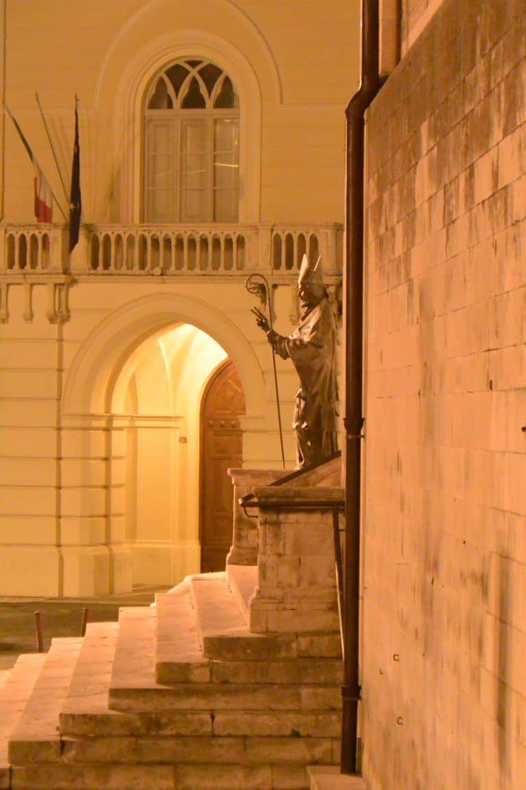 Chieti, Cathedral -stairs, Nov.2017 (Abruzos)