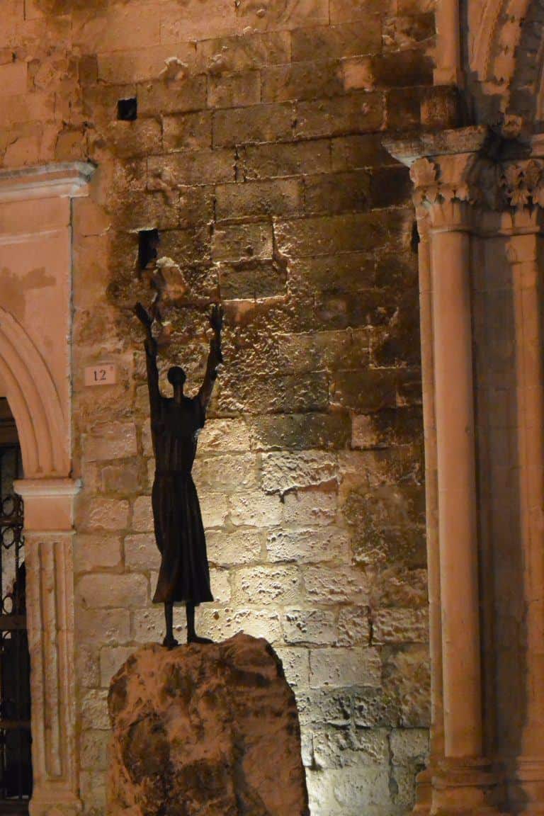 Guardiagrele, Church of San Francesco of Assisi – sculpture, Nov.2017 (Abruzzo)