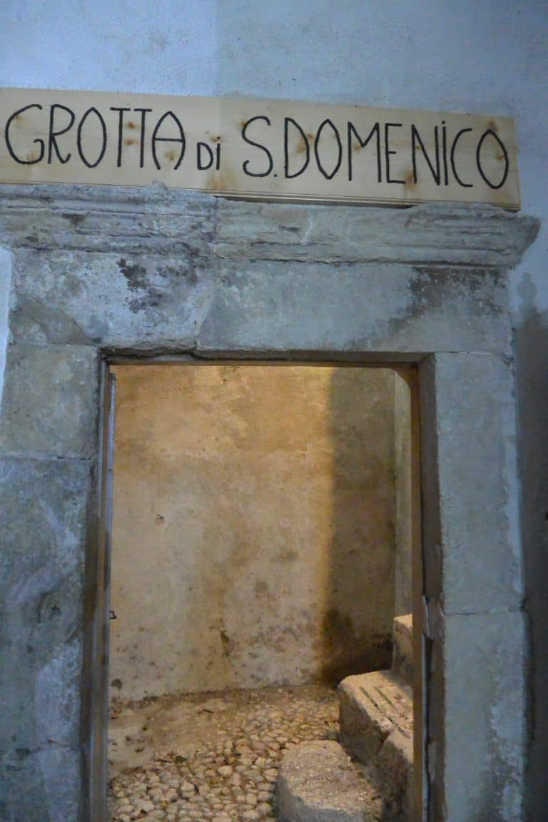 San Domenico grotto (8) (Abruzzo)