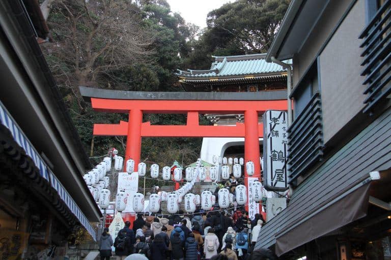 Enoshima – red Torii gate, Jan.2018 (Enoshima)