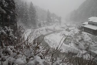 Nagano – inside train, Dec.2017