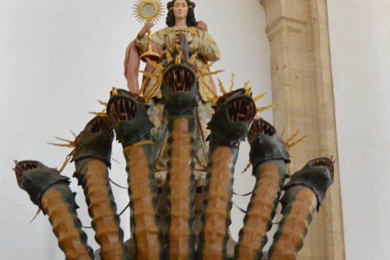 Antequera, Collegiate church of Santa Maria – statue inside, Feb.2018 (Antequera) (Andalucia)