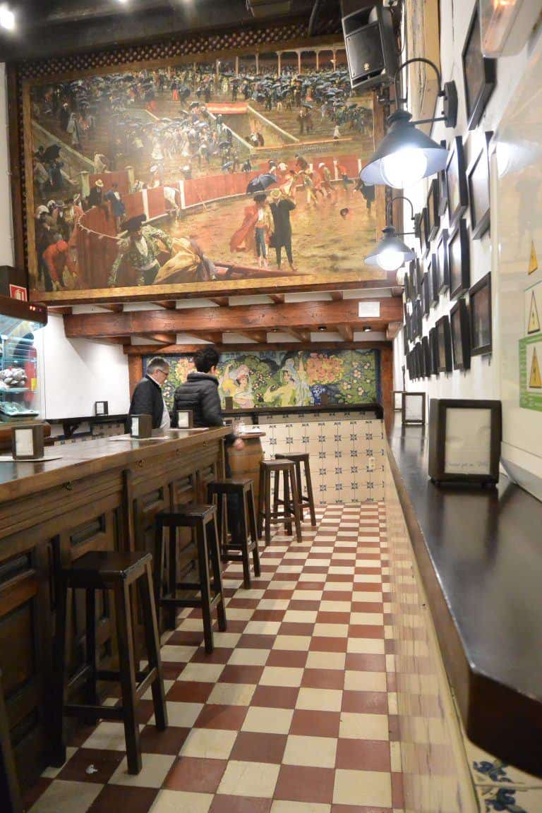 Malaga, El Pimpi – a room, Feb.2018 (Málaga) (Andalucía)