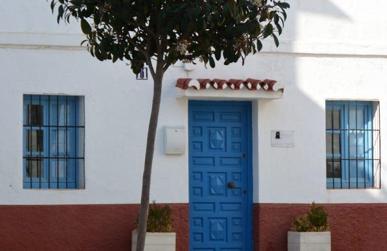Marbella – blue door, Feb.2018 (Marbella) (Andalucia)