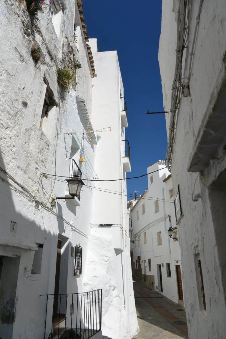 Casares – white and blue, Feb.2018 (Casares) (Andalucia)
