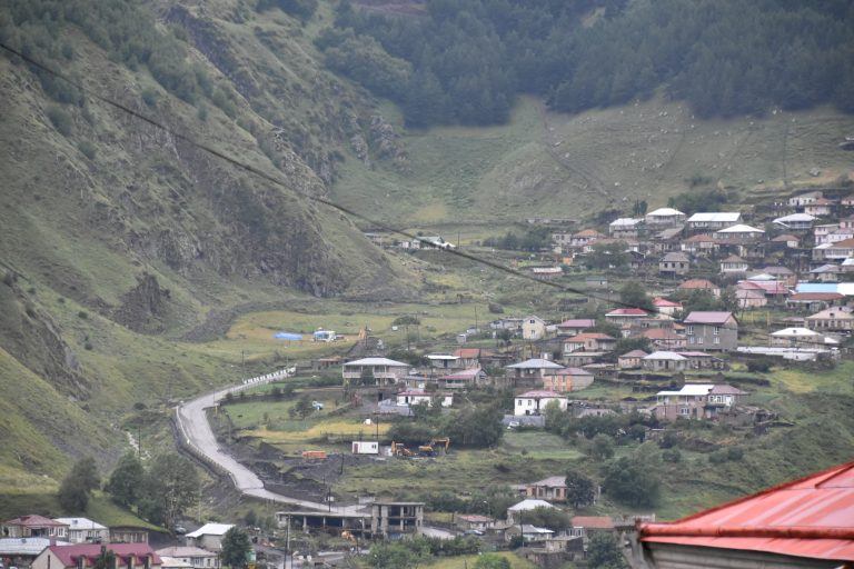 Kazbegi (22) (ステパンツミンダ（カズベギ）)