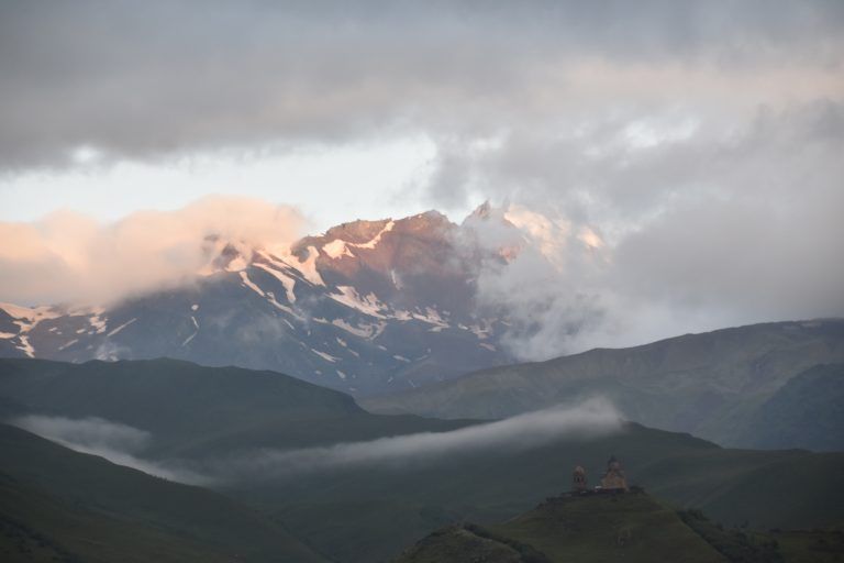 Kazbegi (30) (ステパンツミンダ（カズベギ）)