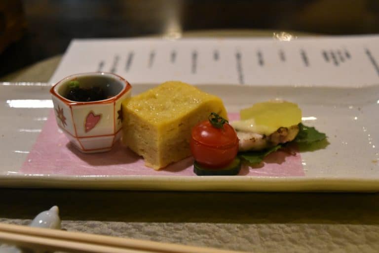 角館の雰囲気たっぷりの宿と歴史のある味噌屋