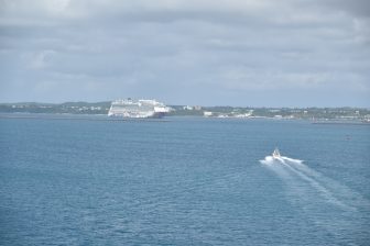 Japan-Miyakojima-cruise ship