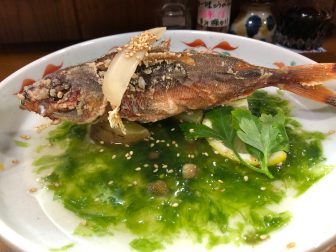 Japan-Miyakojima-Hiraracho-restaurant-PouchaTatsuya-fried Gurukun-Okinawa fish