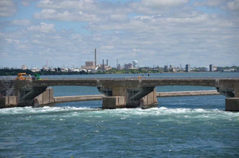 Niagara (25) (Niagara)