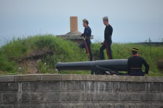 Canada-Halifax-Citadel-three soldiers-cannon-The Noon Gun