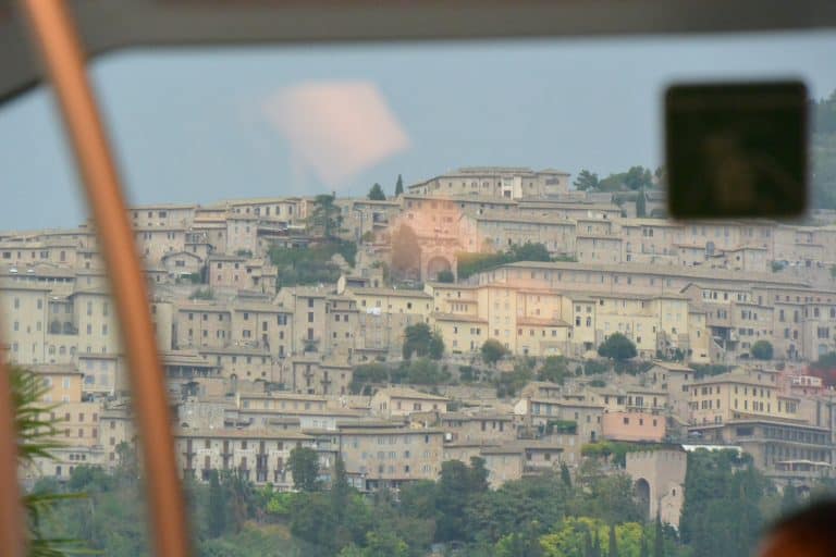 Assisi (57) (Umbría)