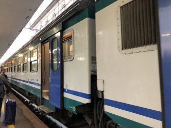 イタリア　ウンブリア州　ペルージャ　ローカル線　駅