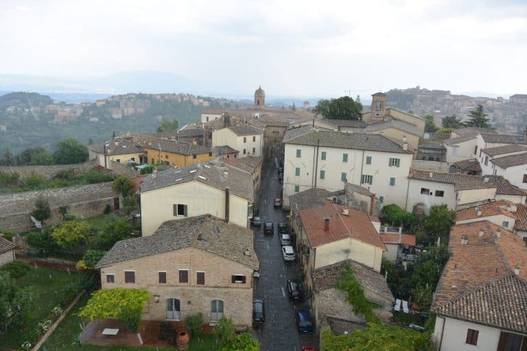 Perugia (107) (Umbría)