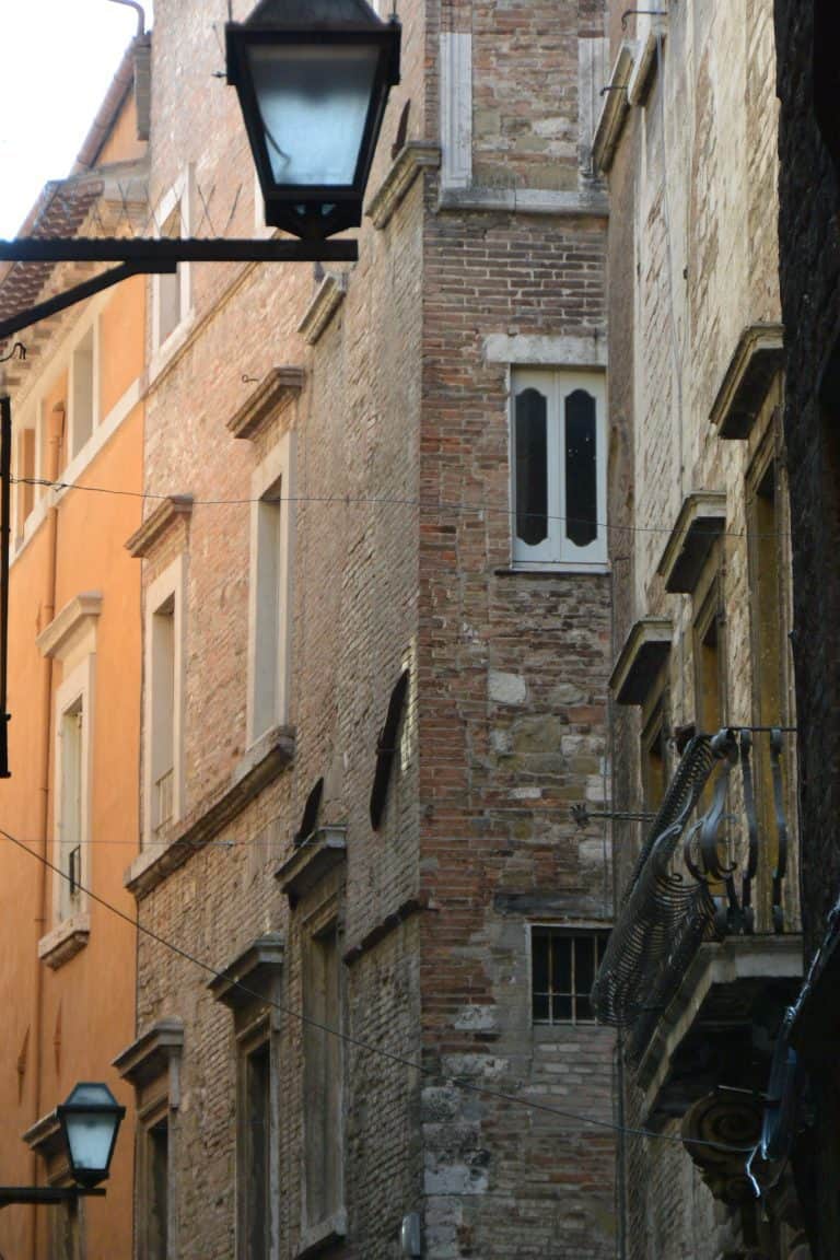 Perugia (36) (Umbría)