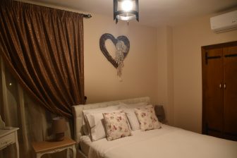 Grecia-Rodi-Athina Boutique House-camera da letto