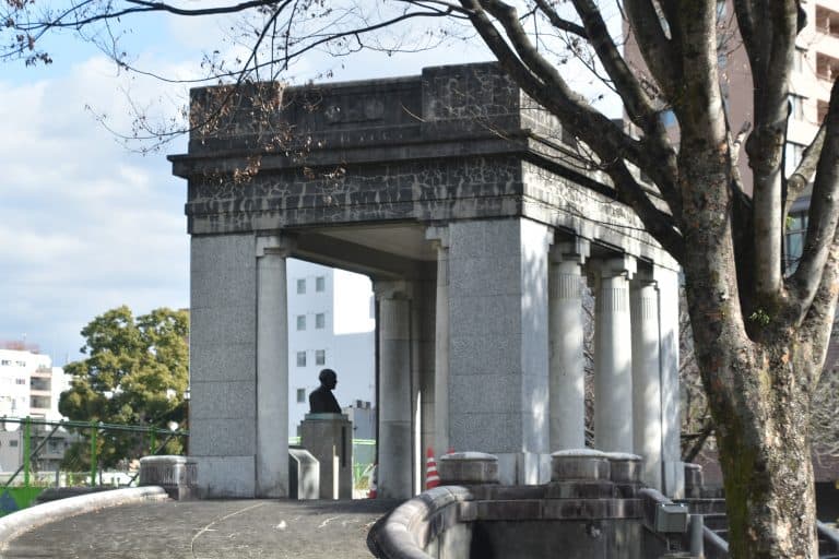 Kumamoto Crafts Center, a park and the house of Koizumi Yakumo