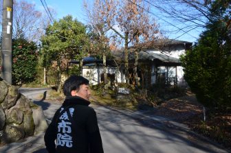 Japan-Kyushu-Oita-Yufuin-rickshaw-driver