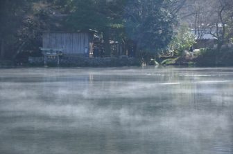 Japan-Kyushu-Oita-Yufuin-Kinrinko Lake-steam-torii gate