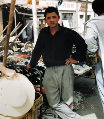 China-Dunhuang-market-hat-man