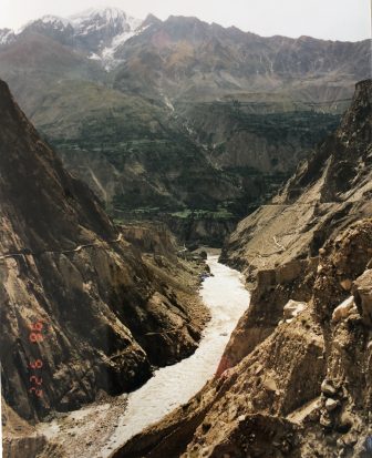 Karimabad-Gilgit-camino-Pakistán