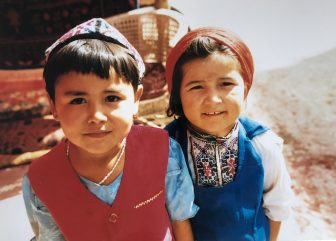 China-Kashgar-bazaar-children-carpet shop