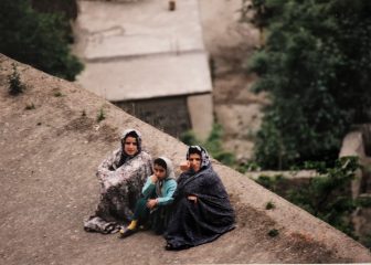 Iran-Masuleh-women-three