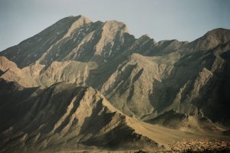 イラン　ゴラン周辺　山　景色