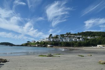 England-Cornwall-Looe-East Looe Beach-empty-sky