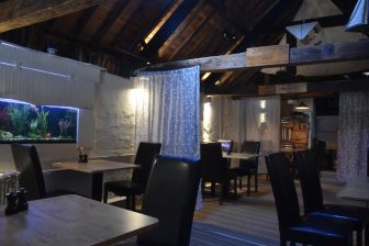 Looe-Inglaterra-Cornualles-restaurante-loft-Old-Sail