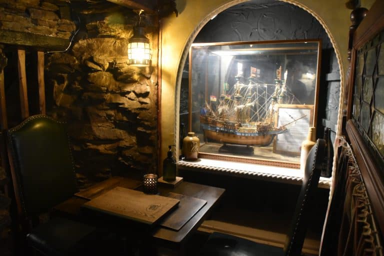 Looe-Smugglers-Cott-Restaurante-Inglaterra
