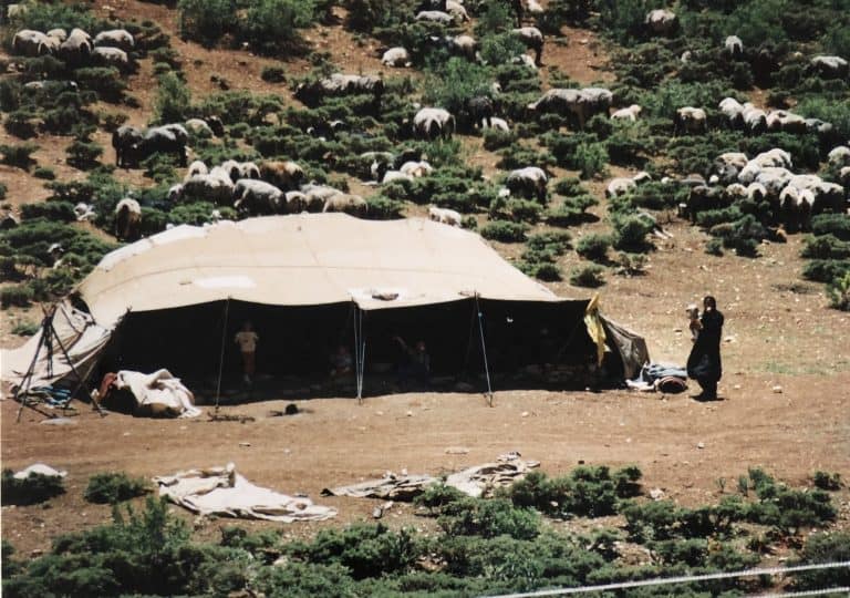 buying a saddlebag from a Bakhtiari family