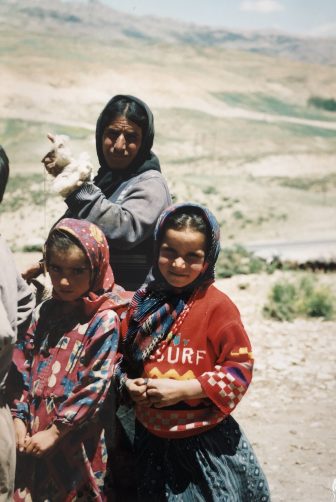 Iran-Marboreh-Bakhtiari people-woman-children-spinning wool