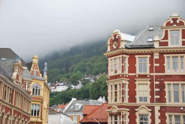 Bergen (81) (ベルゲン)