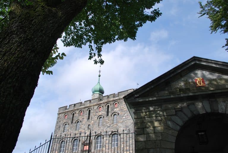 Bergen (90) (ベルゲン)