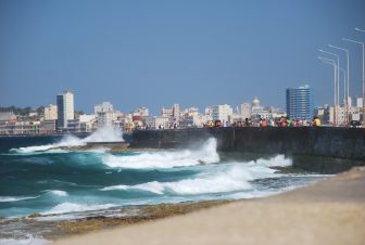 The last places we visited were Centro Habana and Malecon